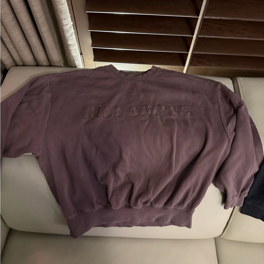Billabong Men's Crewneck in Deep Purple